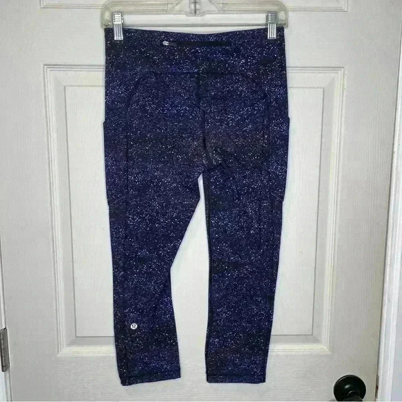 Lululemon Speed Up Crop 21"
Crystalline Multi Sz 6 - Picture 6 of 9